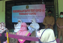 Ratusan Santri di Sumenep Rapid Test Massal Sebagai Syarat Kembali Kepondok