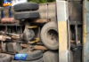DIDUGA NGANTUK, SUPIR XENIA HANTAM TRUK